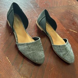 Toms woman’s shoes
